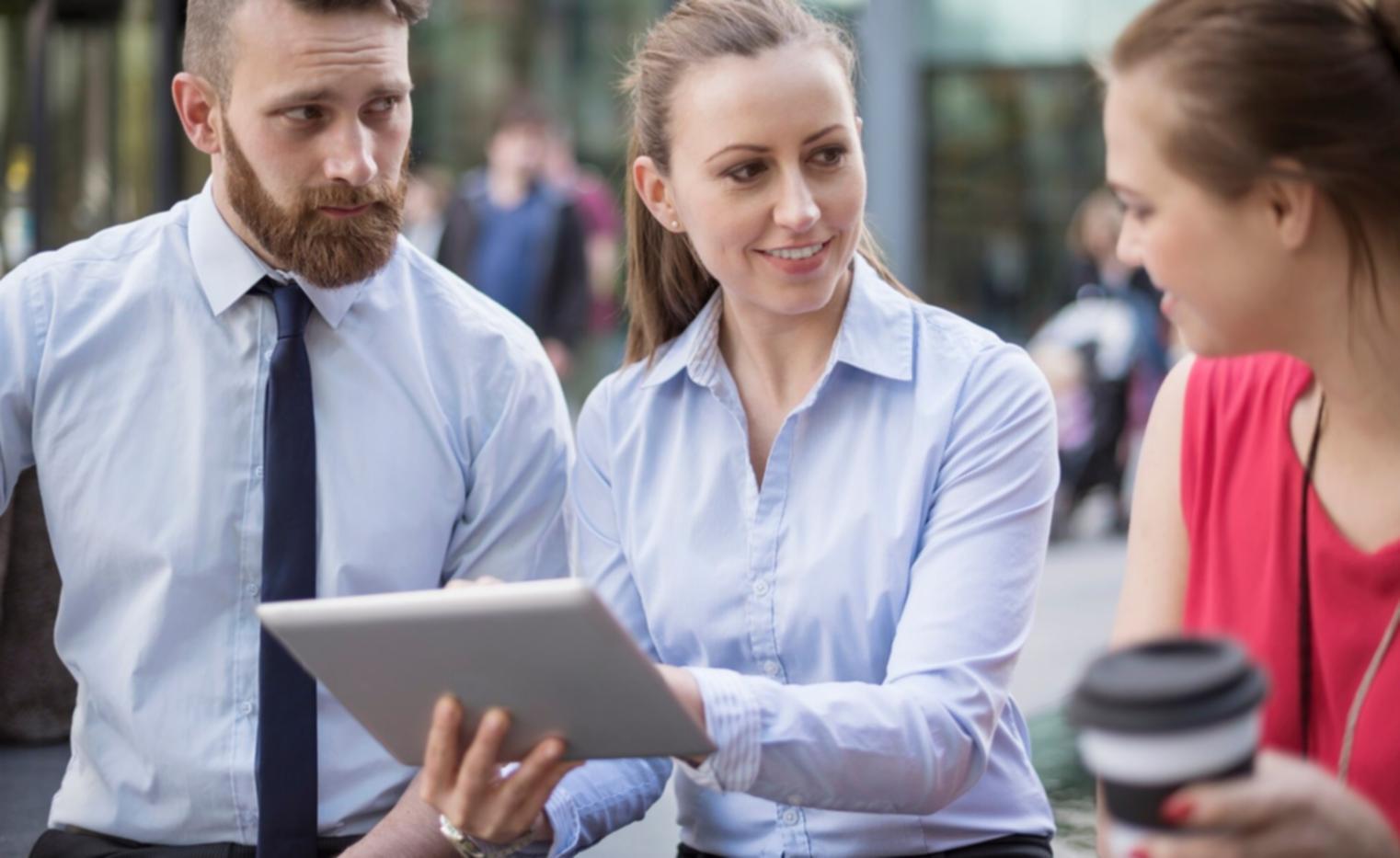 Early team workspace developing trading psychology frameworks in Buon Ma Thuot